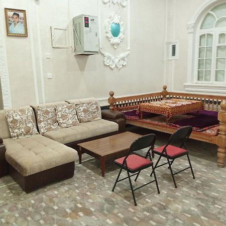 Hotel Abubakir Guests House à Samarcande Extérieur photo